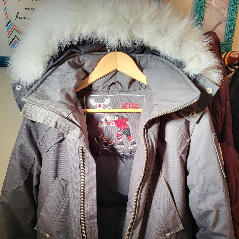 Moose Knuckles men’s ballistic bomber jacket . Size M Granite color.